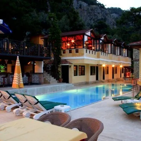 Bellevue Szálloda 3*